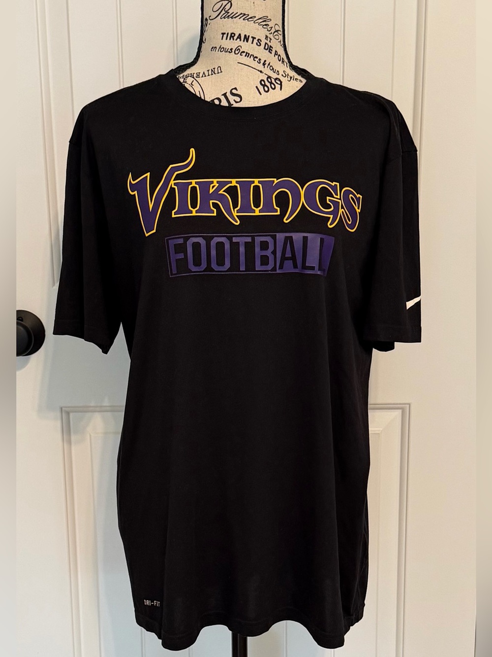 EUC Minnesota Vikings NFL Dri-FIT Shirt